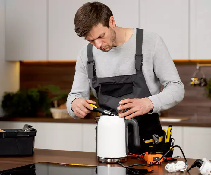 Skilled Blender Technicians: Your Small Appliance Repair Experts for Fall River, MA
